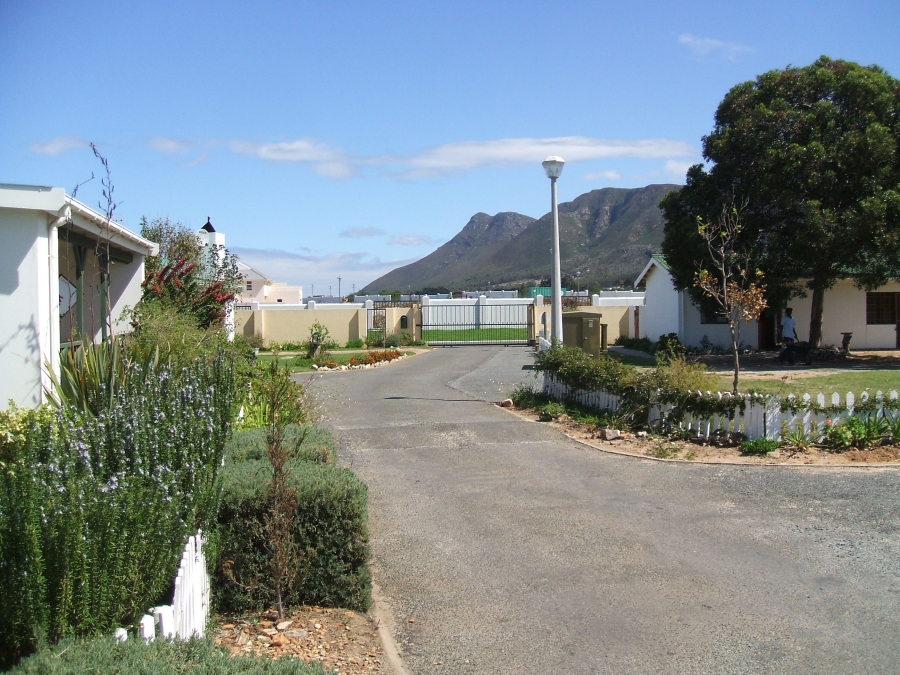 2 Bedroom Property for Sale in Sandbaai Western Cape